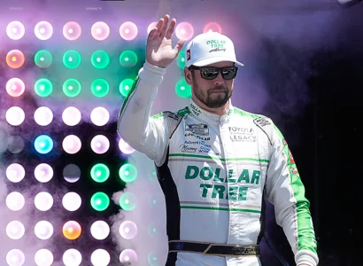 NASCAR drivers scrambling for spots in Chase